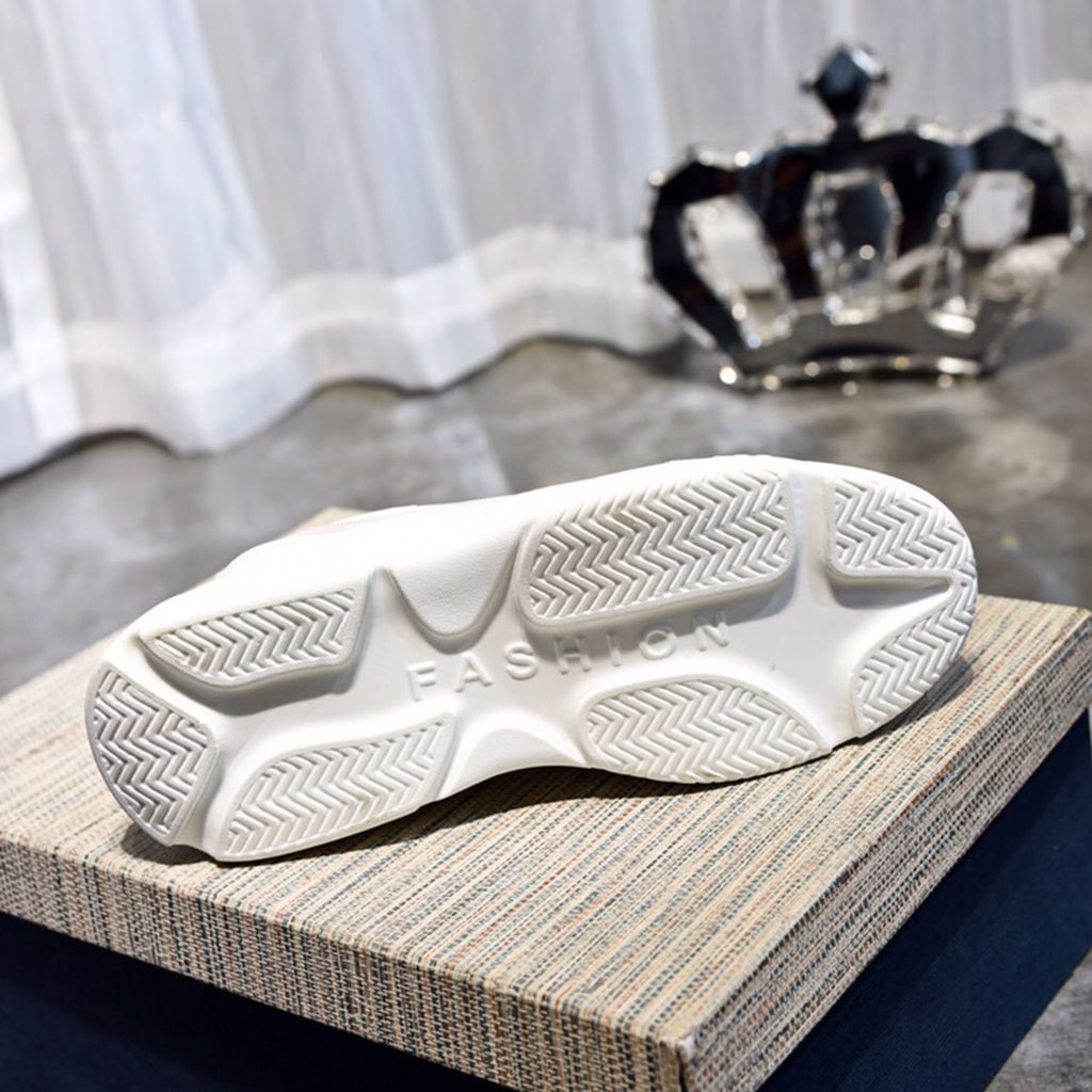BLG  sneaker